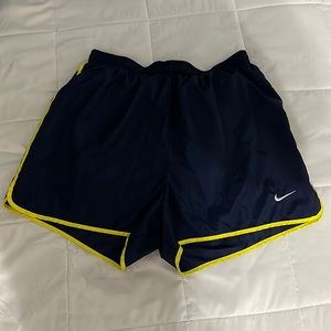 Nike shorts (Size: Small)